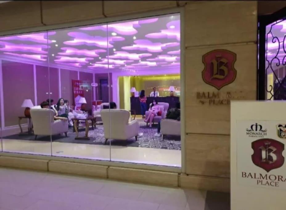 Monarch Parksuites - Balmoral Place Paranaque City Ngoại thất bức ảnh