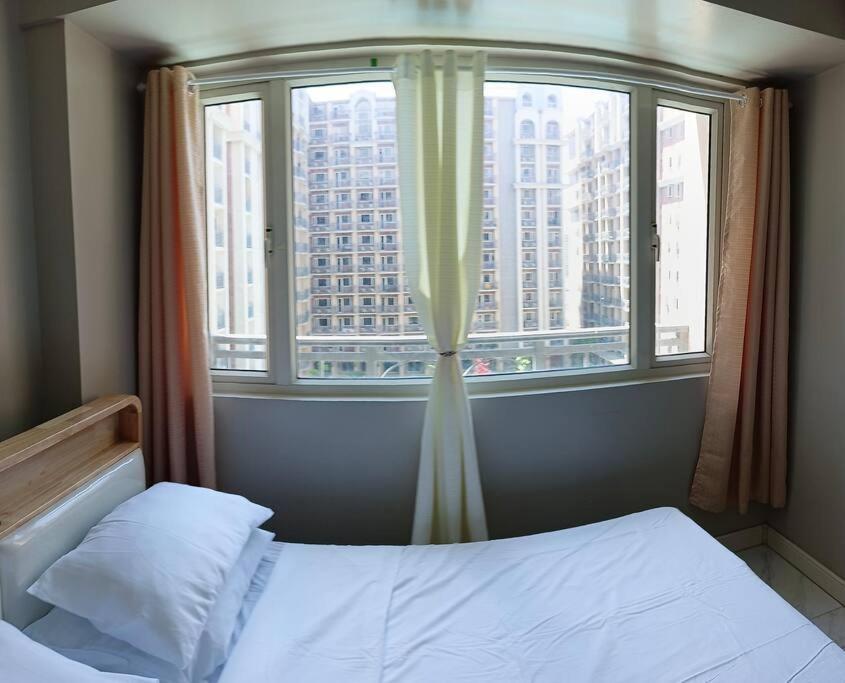 Monarch Parksuites - Balmoral Place Paranaque City Ngoại thất bức ảnh